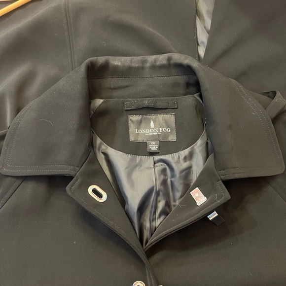 London Fog Black Raincoat - Picture 4 of 4